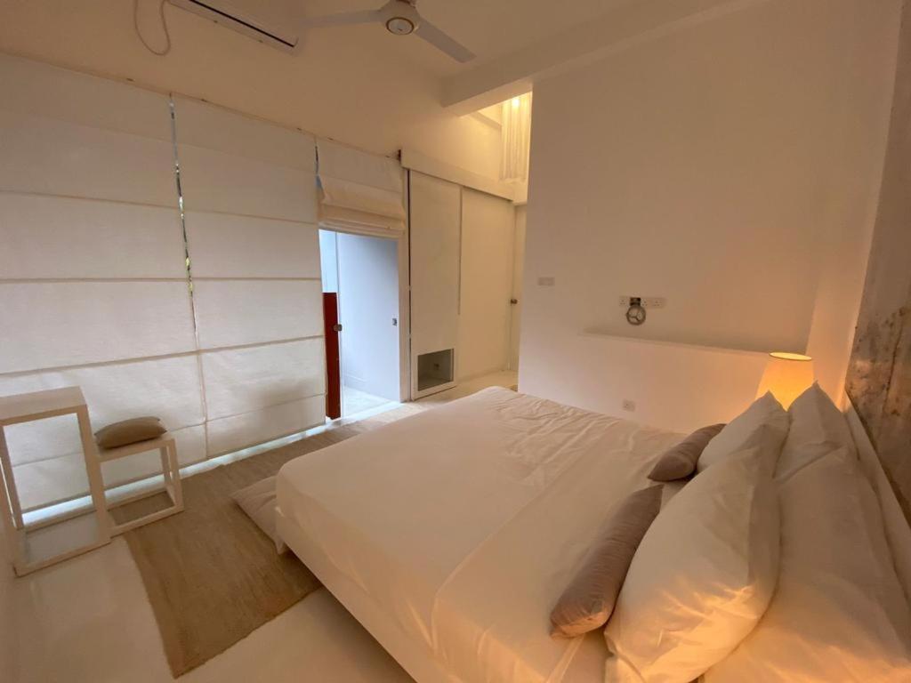 Saffron Robes Living Hotel Hikkaduwa Kültér fotó