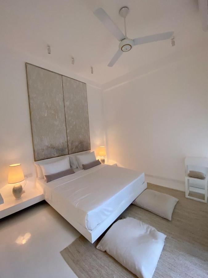 Saffron Robes Living Hotel Hikkaduwa Kültér fotó